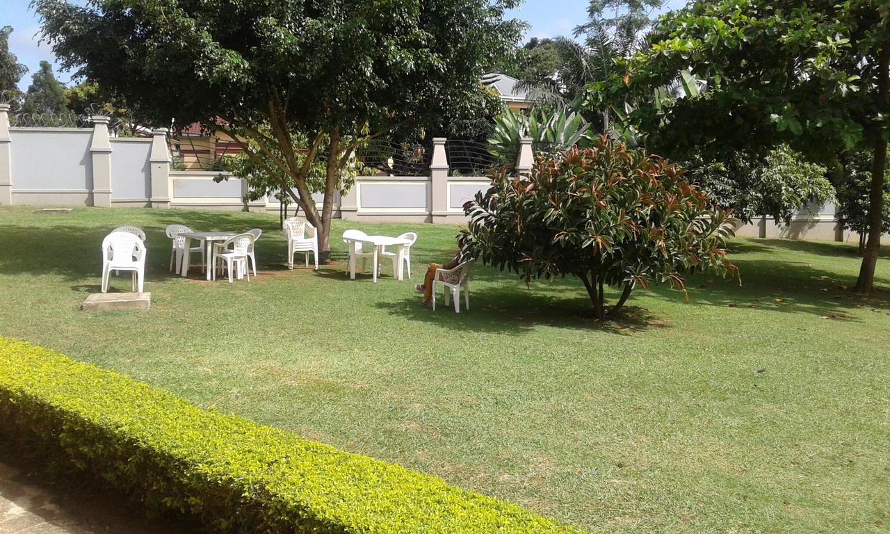 Skyway Hotel Entebbe Exterior foto
