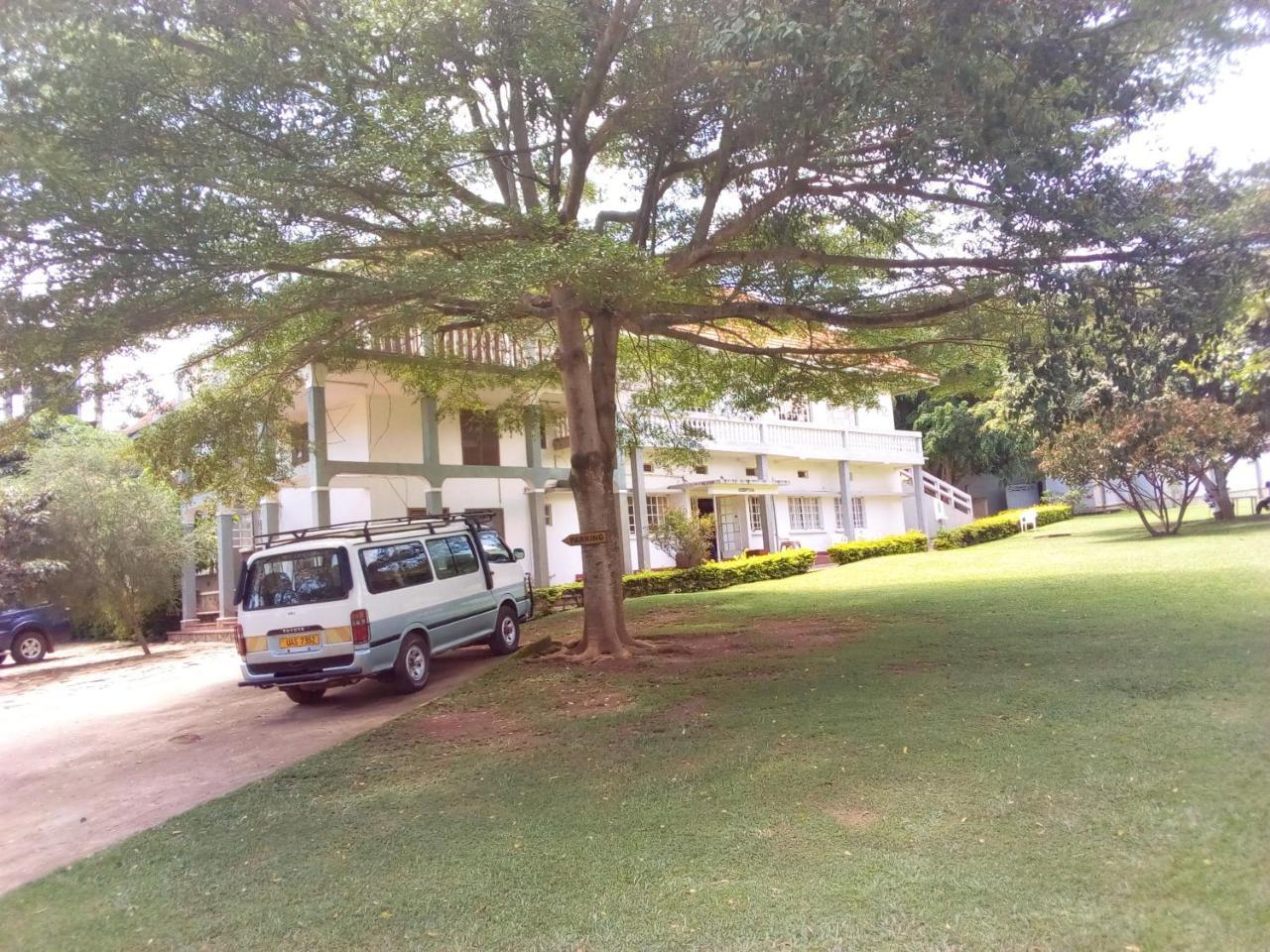 Skyway Hotel Entebbe Exterior foto